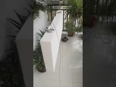 يمكن استخدام قابض الكابلات ذو الخطافات ذات الارتفاع القابل للتعديل مع حبل سلكي لتعليق الألواح الصوتية